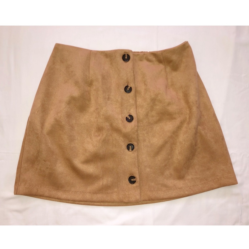 Tan brown velvet skirt with buttons.